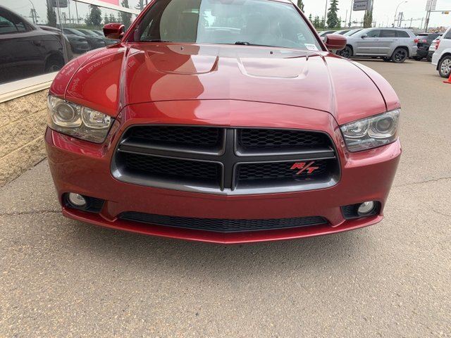 2014-Dodge-Charger-3175087-2-sm