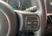 2016-Jeep-Wrangler-3201097-12-sm