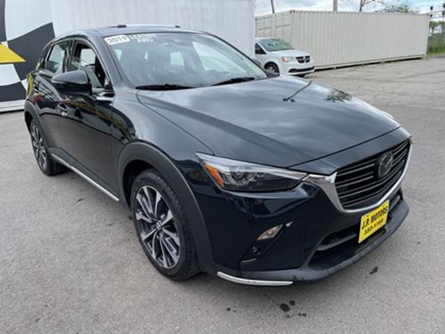 2019-Mazda-CX-3-3252998-9-sm