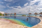 Amazing Caribbean Ocean view at Villas Marlin in Cancun